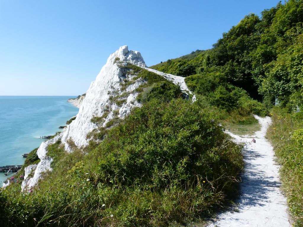 The Iverna Eastbourne Luaran gambar