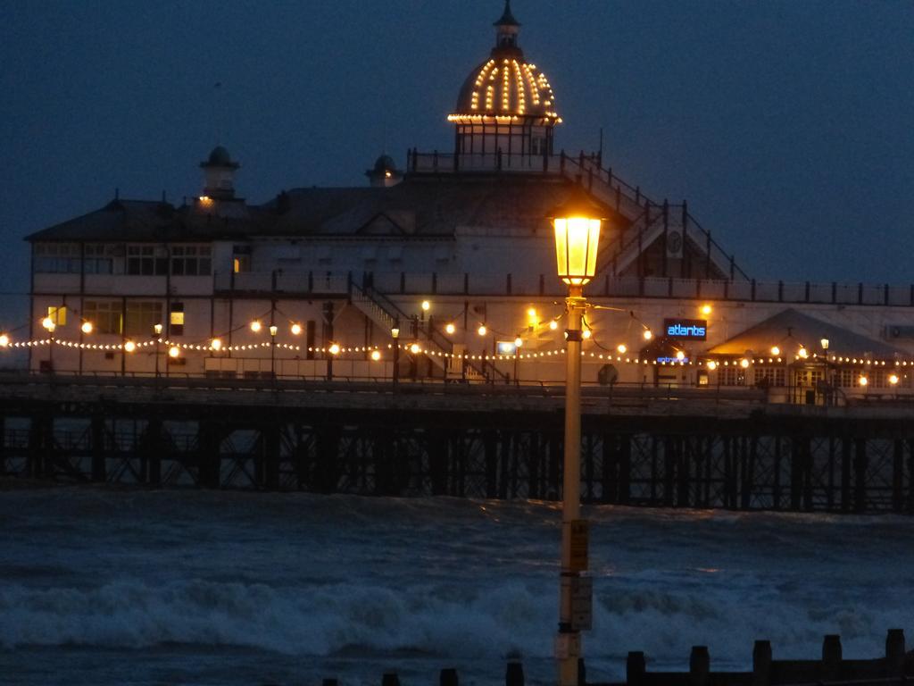 The Iverna Eastbourne Luaran gambar