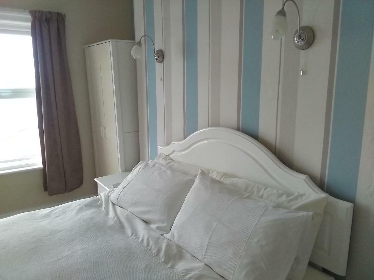 The Iverna Eastbourne Luaran gambar