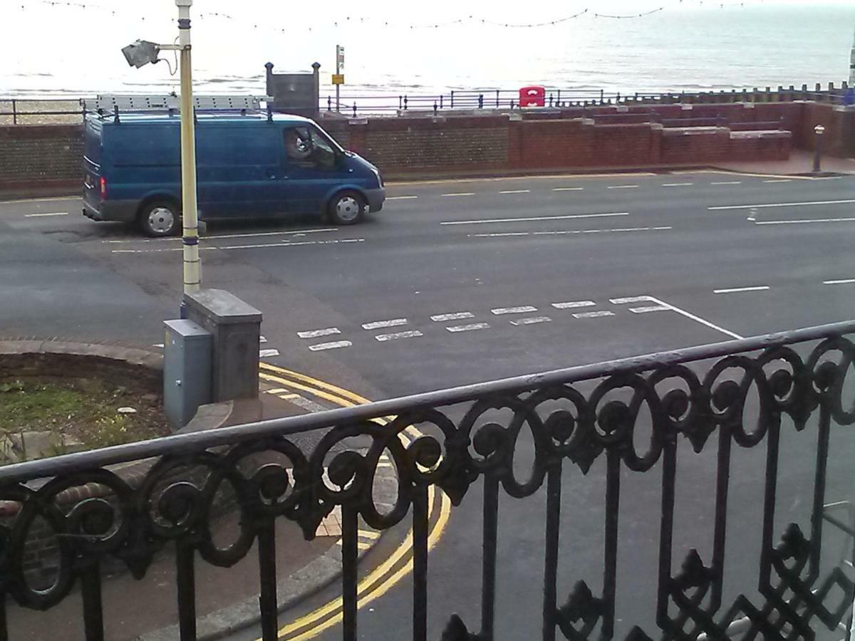 The Iverna Eastbourne Luaran gambar